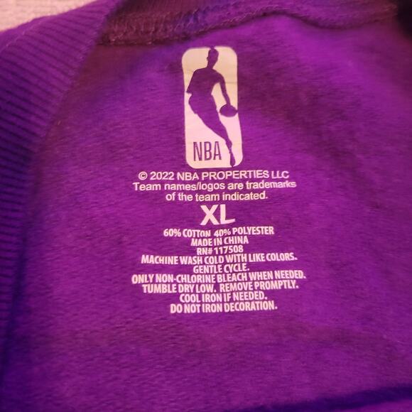 NBA Purple Los Angeles Lakers Basketball Pullover Crew Neck Sweater Size XL - Picture 4 of 7